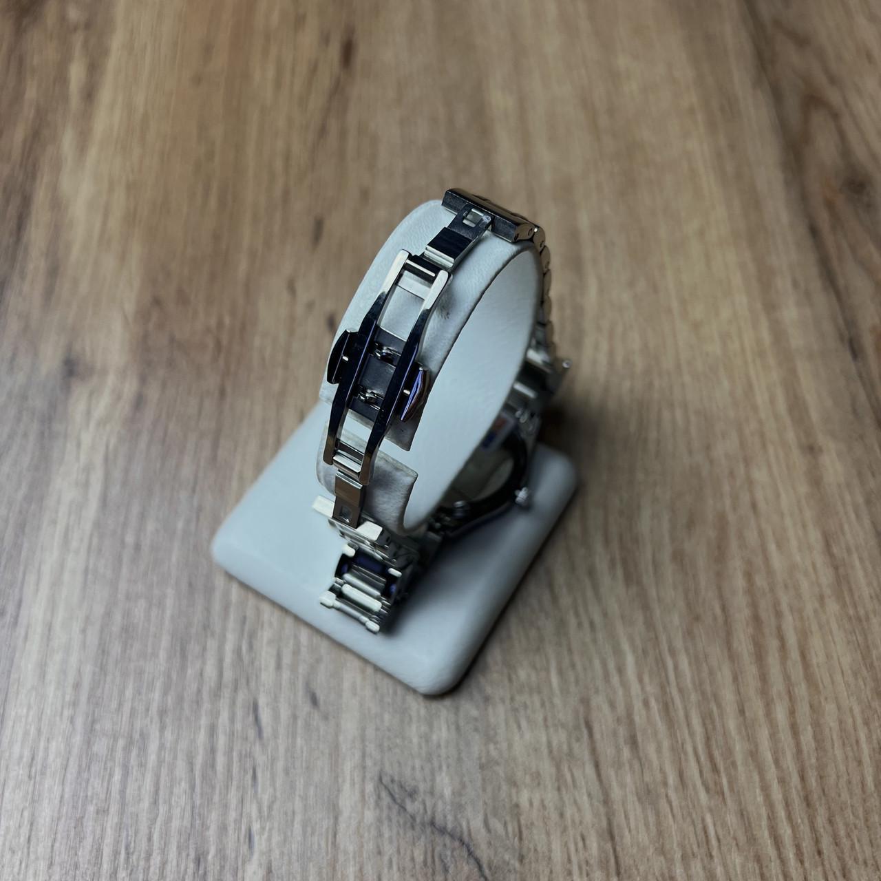 Годинник жіночий металевий Skmei з датою Сріблястий (z071-1) - фото 5 Годинник жіночий металевий Skmei з датою Сріблястий (z071-1) - фото 5