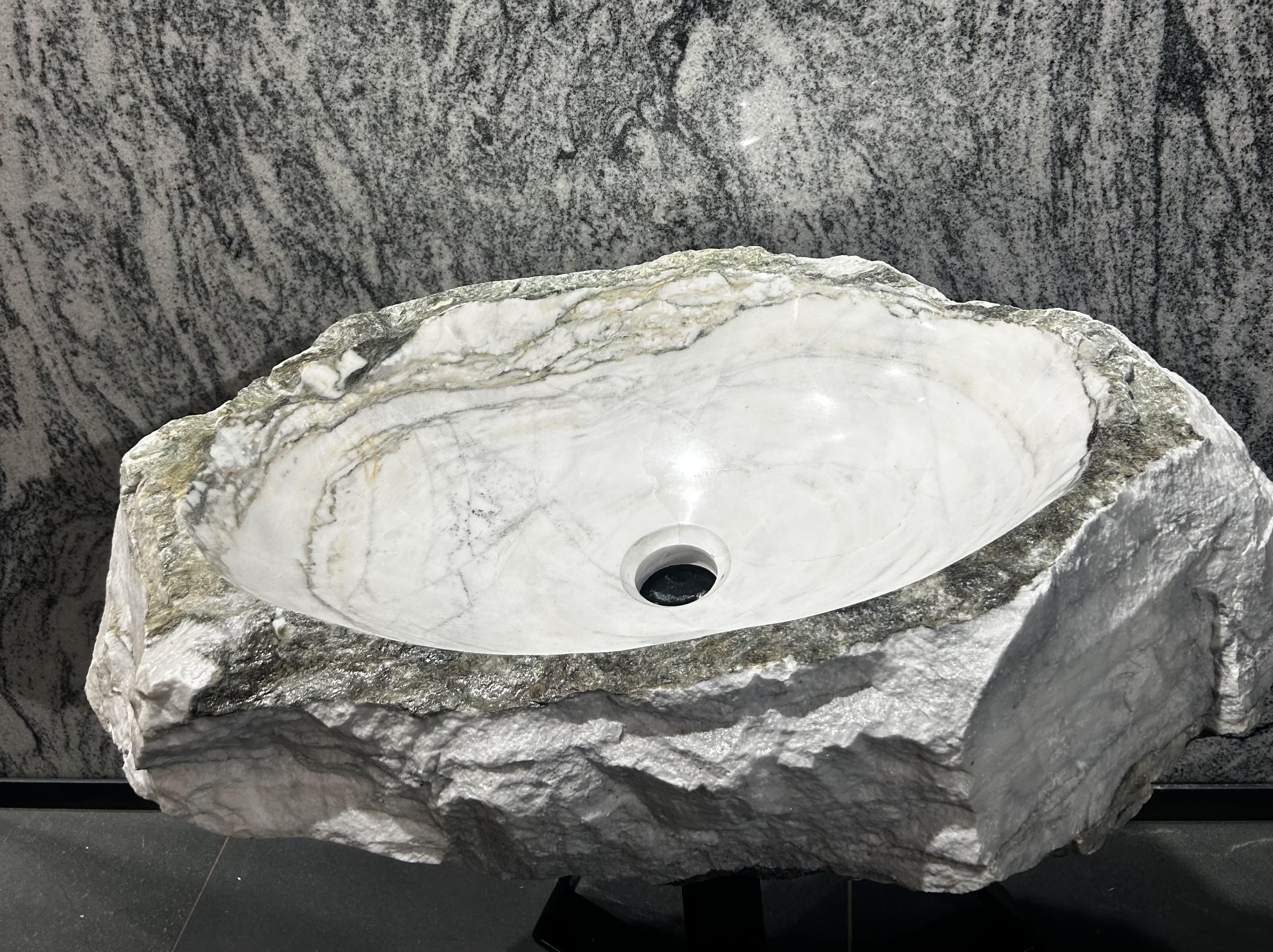 Умивальник мармуровий MARKAM овальний 70x45x14 см Білий (1114)