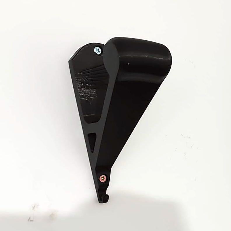 Держатель настенный для мотошлема с крючком для ключей пластик Черный