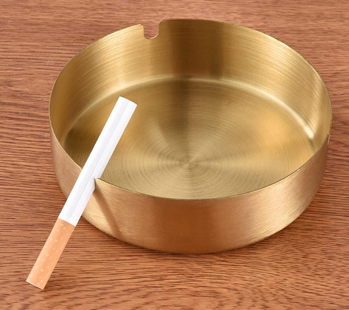 Попільниця настільна з нержавіючої сталі 8х3 см Золотистий (27086292) - фото 8 Попільниця настільна з нержавіючої сталі 8х3 см Золотистий (27086292) - фото 8