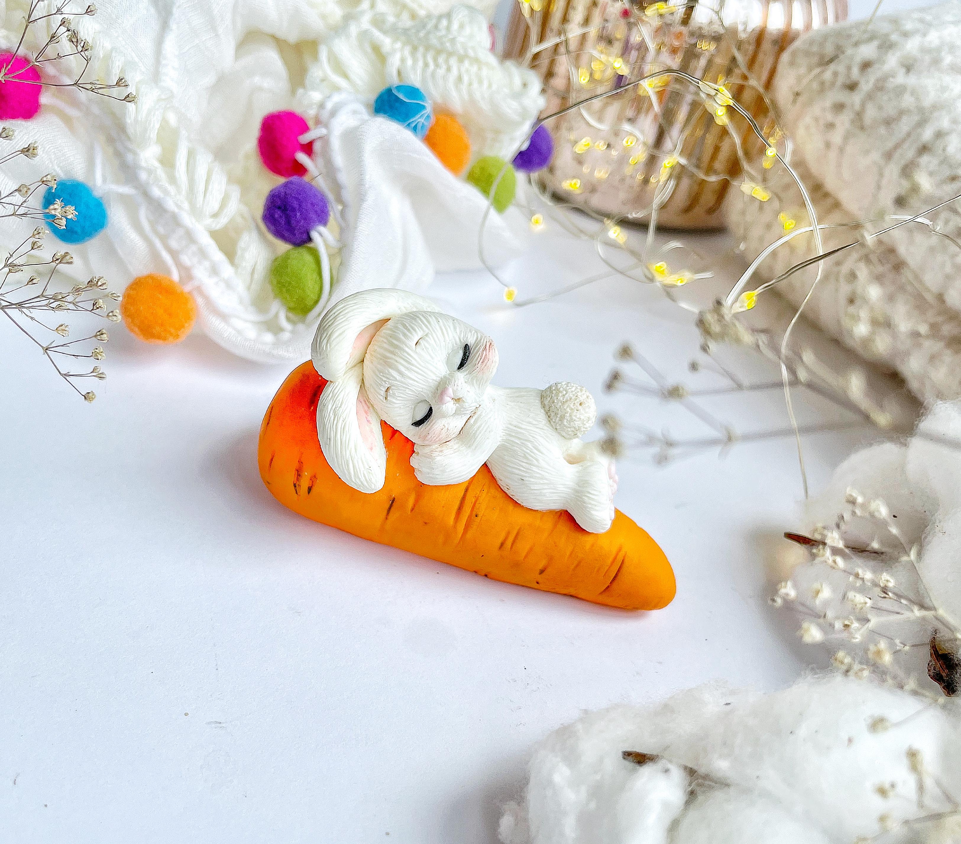 Молд силиконовый Зайчик на морковке (8972)