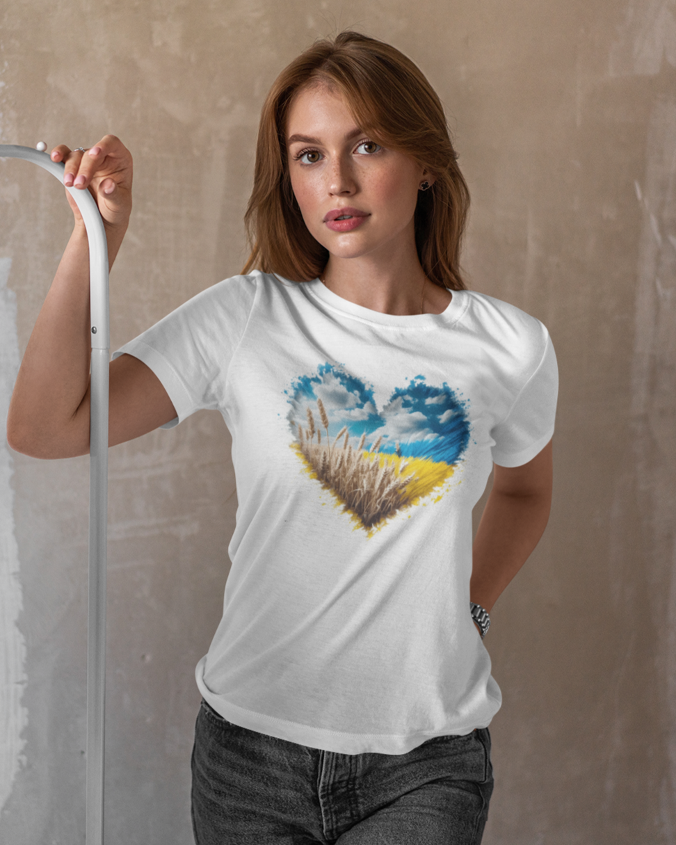 Футболка женская Mishe 21100004 патриотическая с сердцем XL Белый (21100004_25) - фото 3 Футболка женская Mishe 21100004 патриотическая с сердцем XL Белый (21100004_25) - фото 3