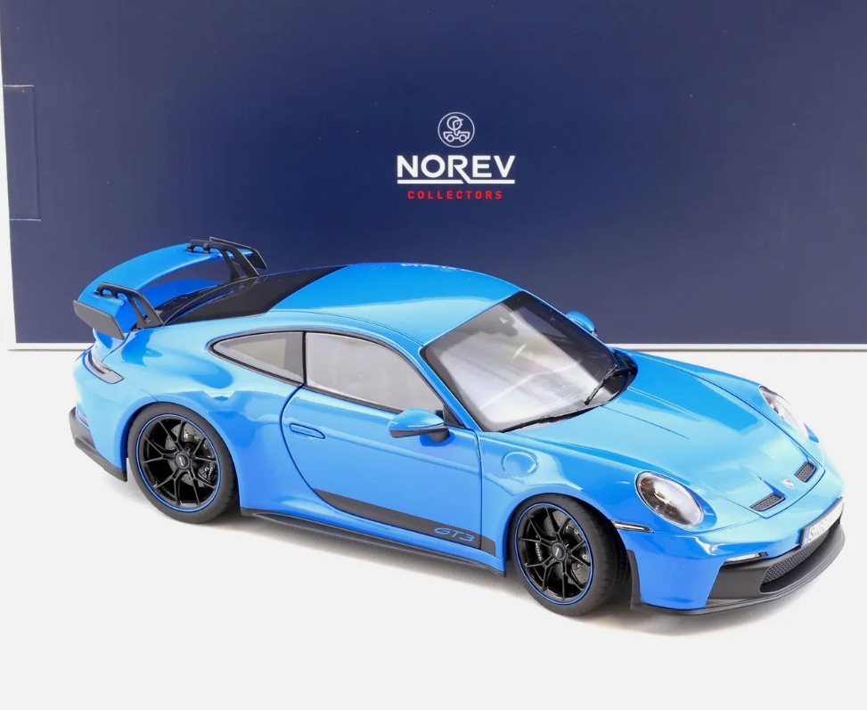 Модель автомобіля Norev Porsche 911/992 GT3 Coupe 1:18 Shark Blue (187309)