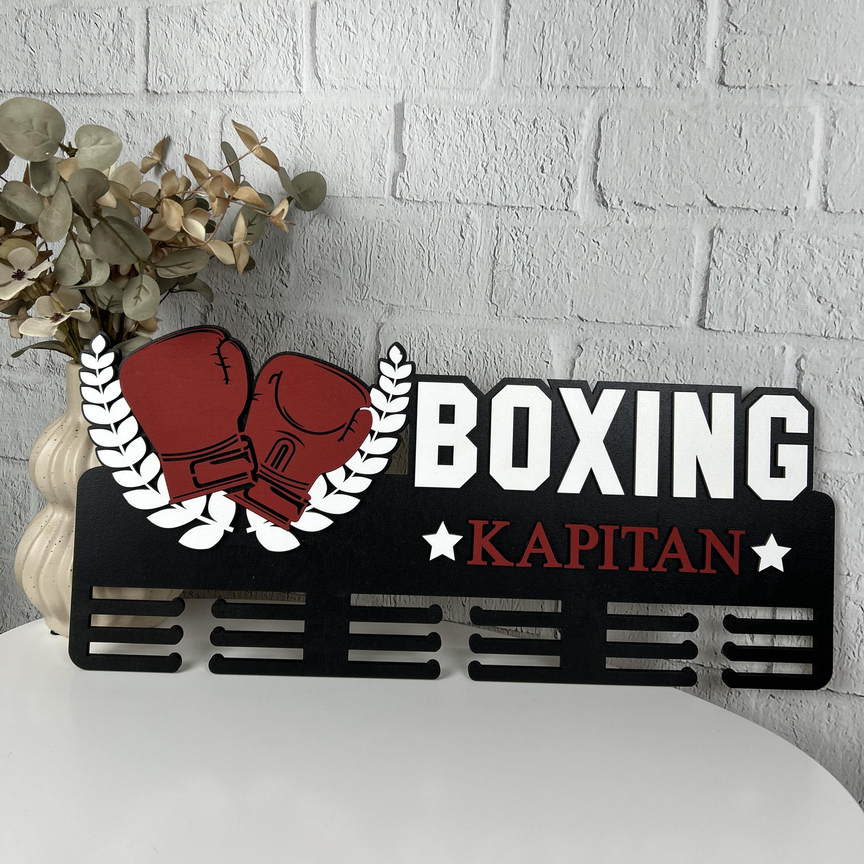 Полка-медальница Бокс деревянный настенный (ME-0010)