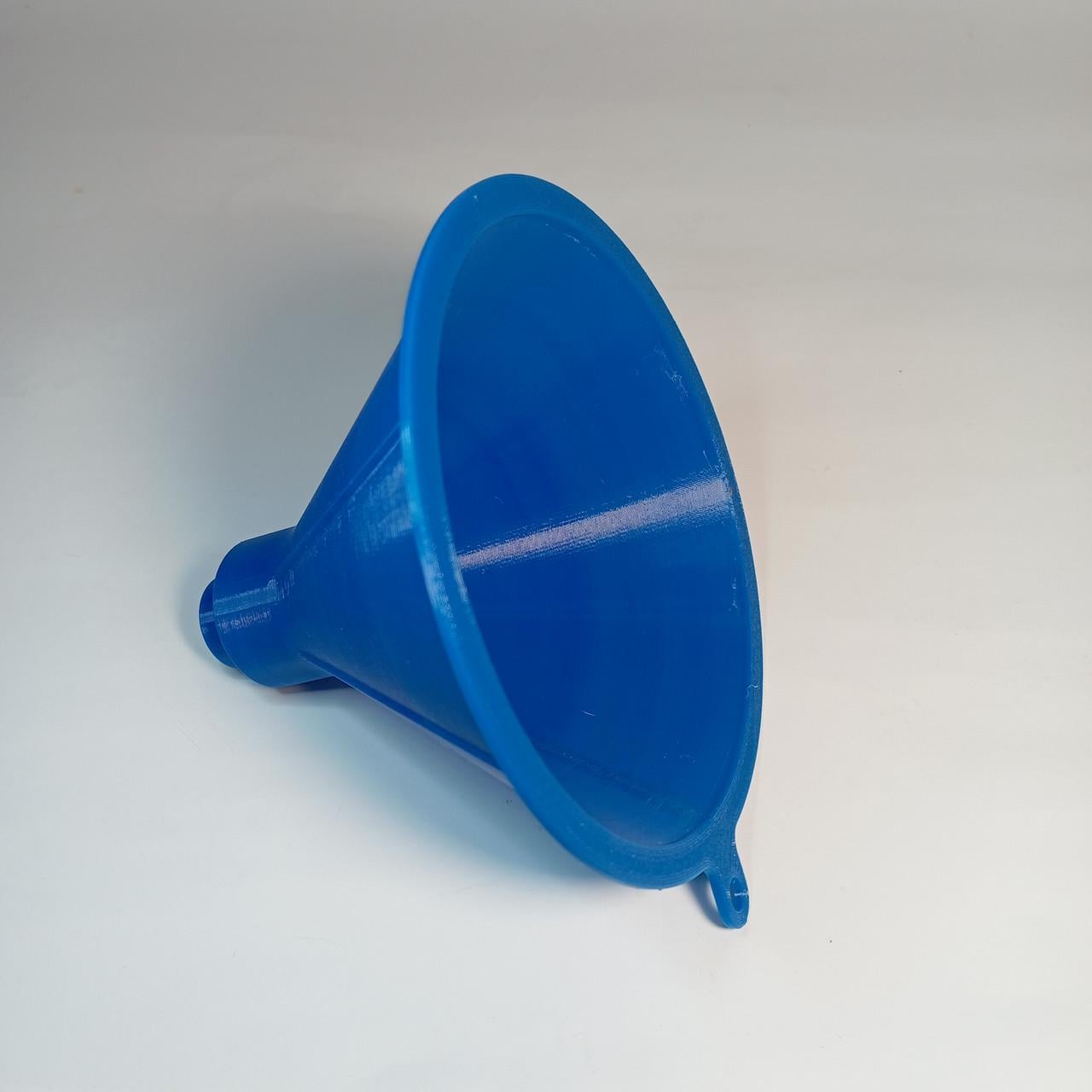 Воронка для бутылок винтовая средняя Screw-On Funnel for Bottles
