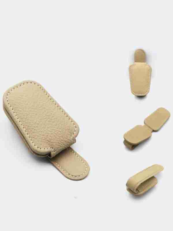 Кліпса-тримач для окулярів в машину Бежевий (29108885) - фото 2 Кліпса-тримач для окулярів в машину Бежевий (29108885) - фото 2