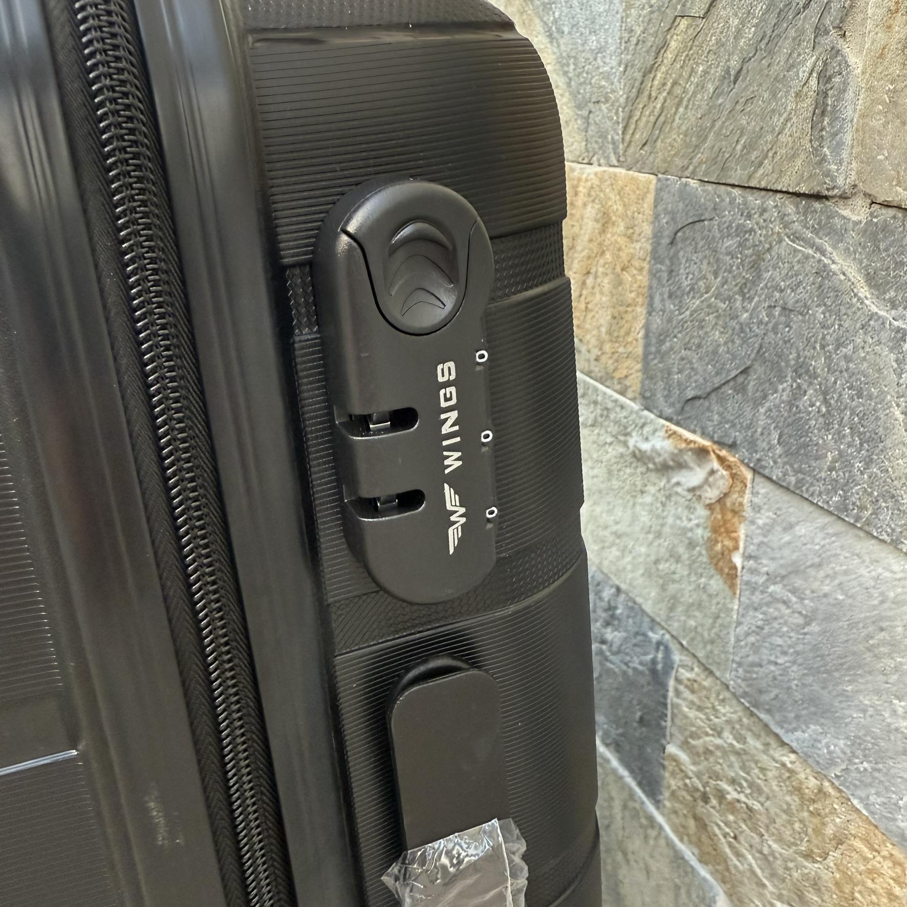 Валіза дорожня з поліпропілену Wings HWF03 S Чорний (30631276) - фото 5