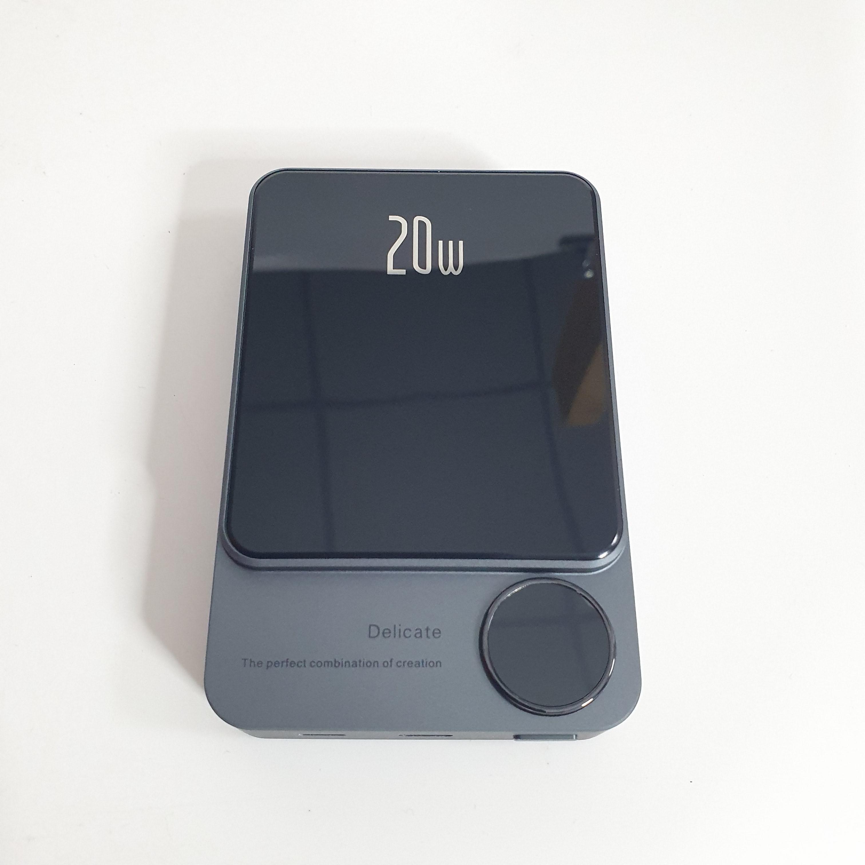 Повербанк MagSafe Q9 10000 mAh магнитный 20 W с дисплеем (PBM-20-Gray)