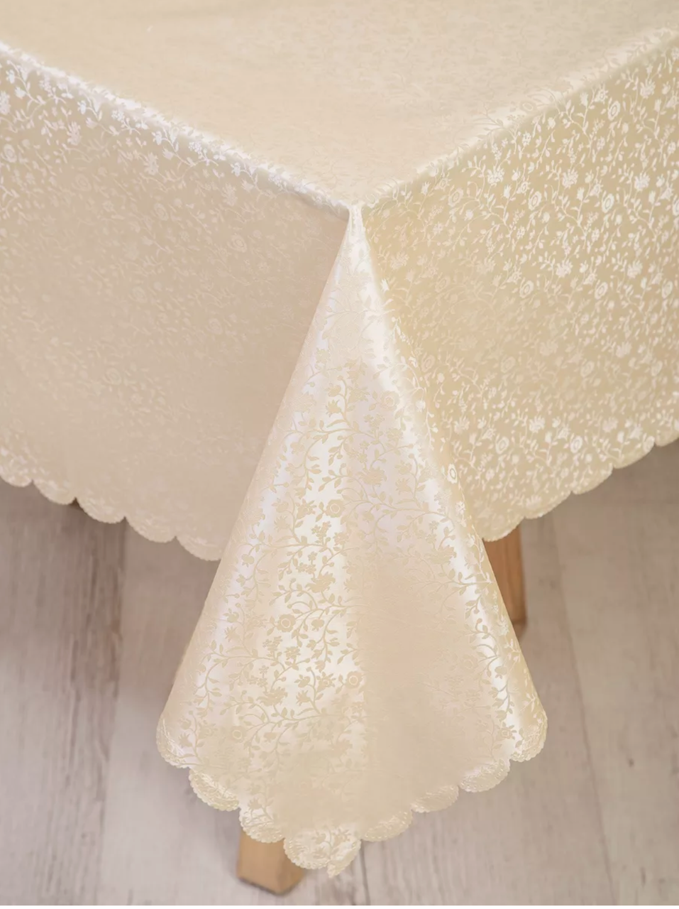 Скатертина Святкова 7D візерунок мереживна тканинна 110x140 см Кремовий (2152631044)