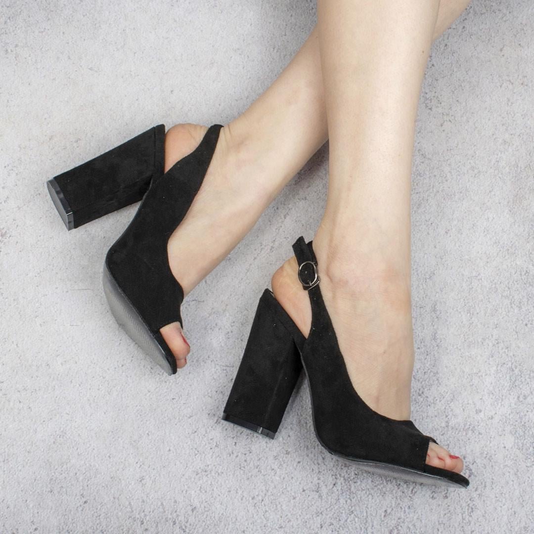 Босоножки 330833 на высоком каблуке р. 35 23 см