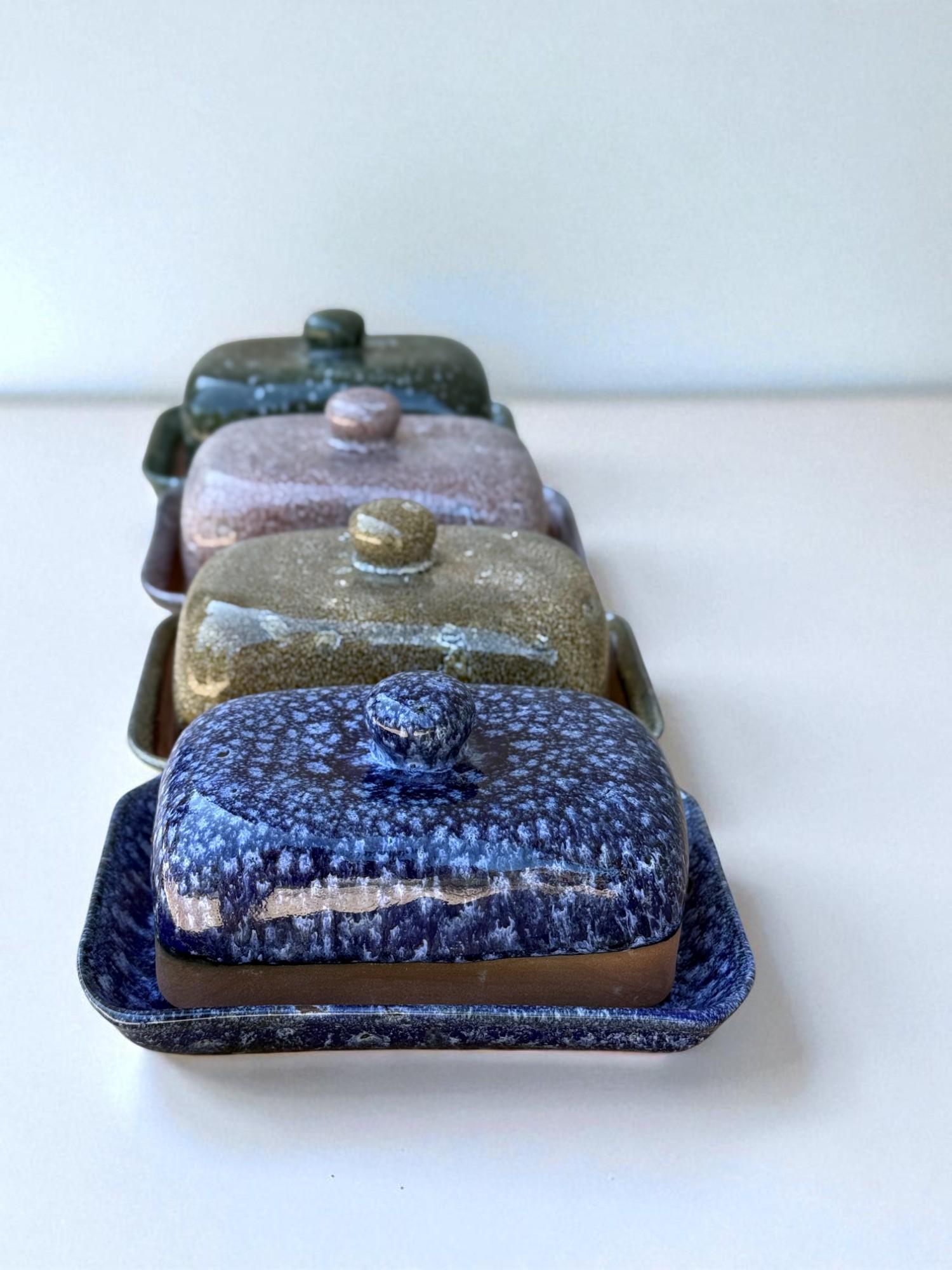 Набор масленок для сливочного масла с крышкой 4 шт. (28833544) - фото 13 Набор масленок для сливочного масла с крышкой 4 шт. (28833544) - фото 13