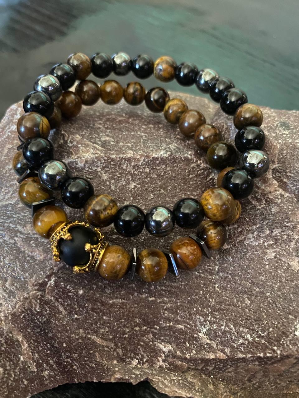 Набор браслетов LITAURS ручной работы из натурального камня оникс гематит тигровый глаз и металлическими вставками M 15-17 см 2 шт. (240711)