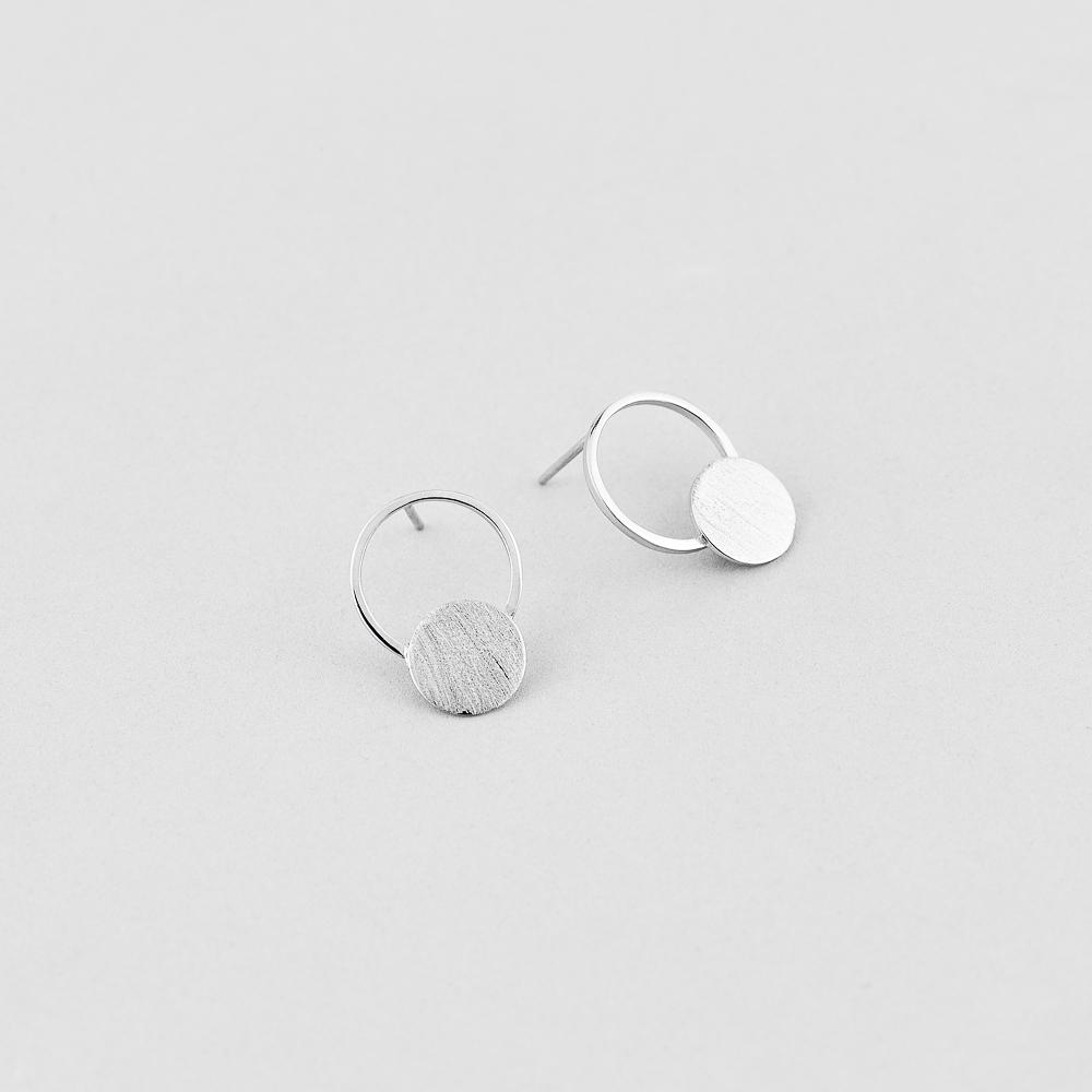 Серебряные серьги Minimal Цельность (6105)