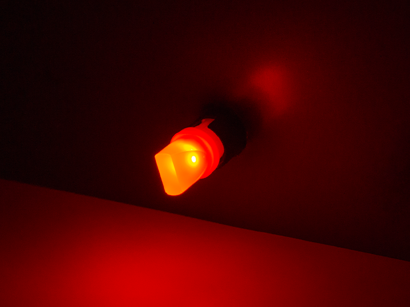 Автомобильная лампа светодиодная LEDUA T10-COB-3D 2W 12V Красный (1659) - фото 2