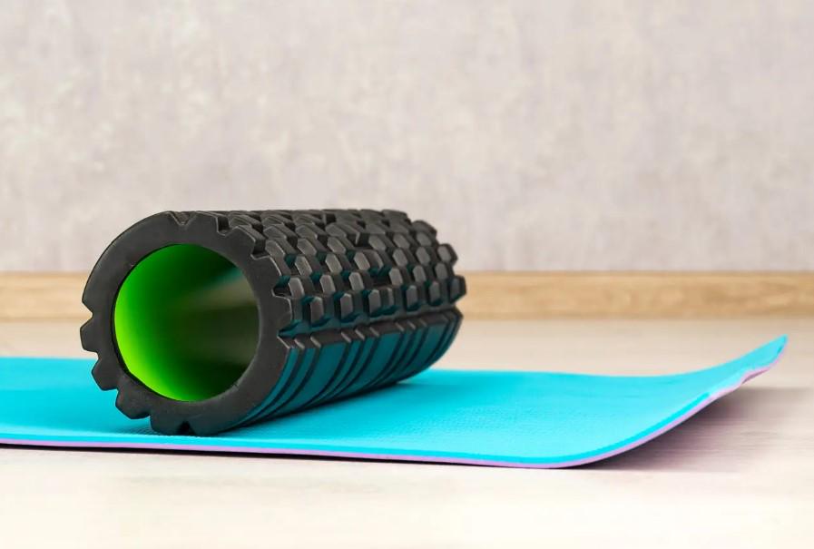 Массажный ролик Power System PS-4050 Fitness Foam Roller 33x15 см Black/Green (60779) - фото 2