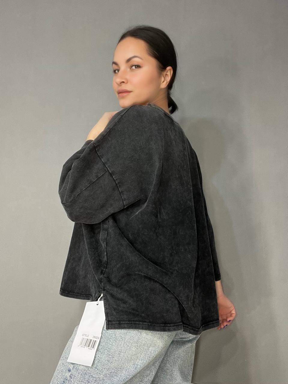 Футболка женская A-N 26029 широкая вареная тай дай длинный рукав 3\4 с вышивкой впереди OS Черный (4016) - фото 5 Футболка женская A-N 26029 широкая вареная тай дай длинный рукав 3\4 с вышивкой впереди OS Черный (4016) - фото 5