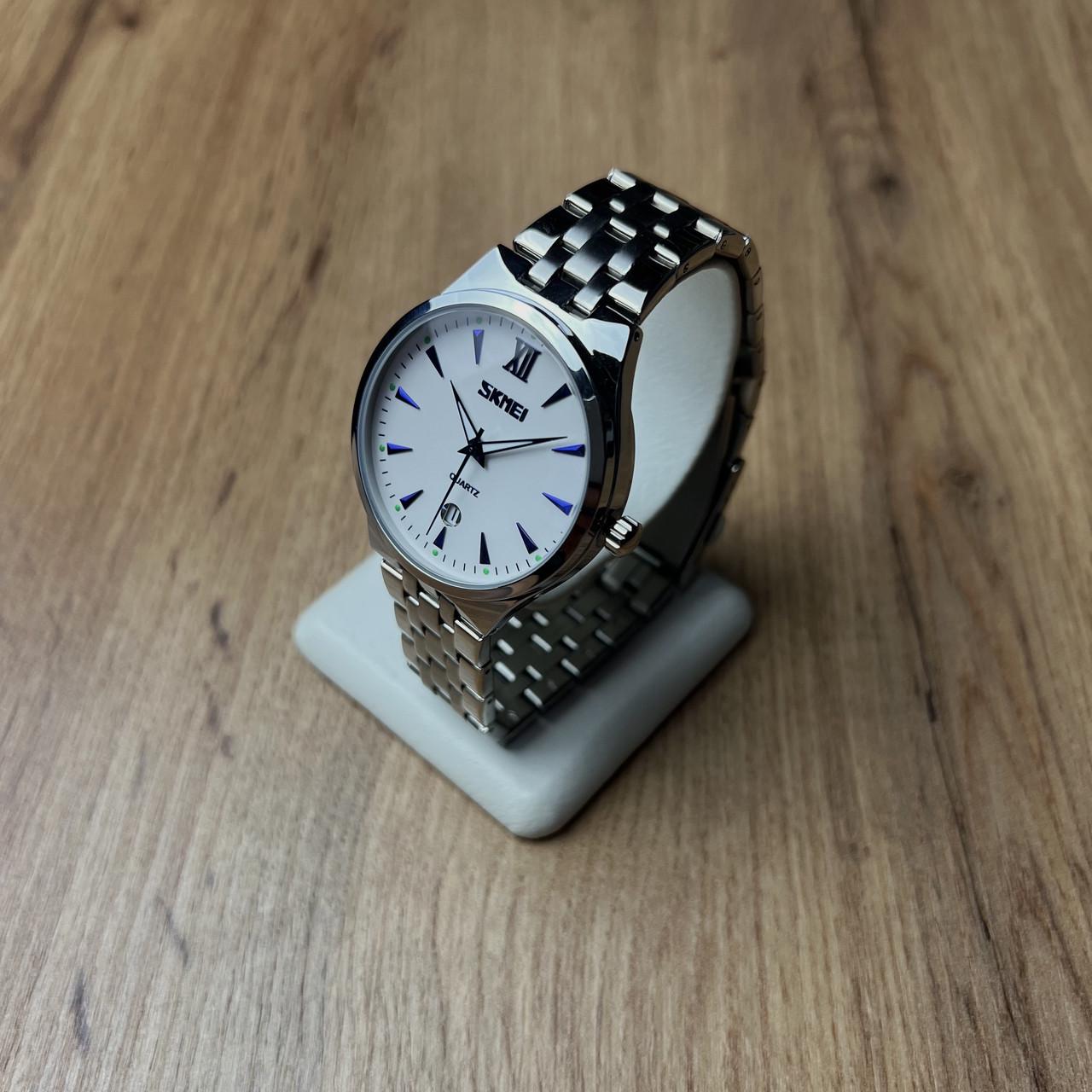 Годинник металевий Skmei з датою жіночий/чоловічий Сріблястий/Білий (z063-2) - фото 3 Годинник металевий Skmei з датою жіночий/чоловічий Сріблястий/Білий (z063-2) - фото 3