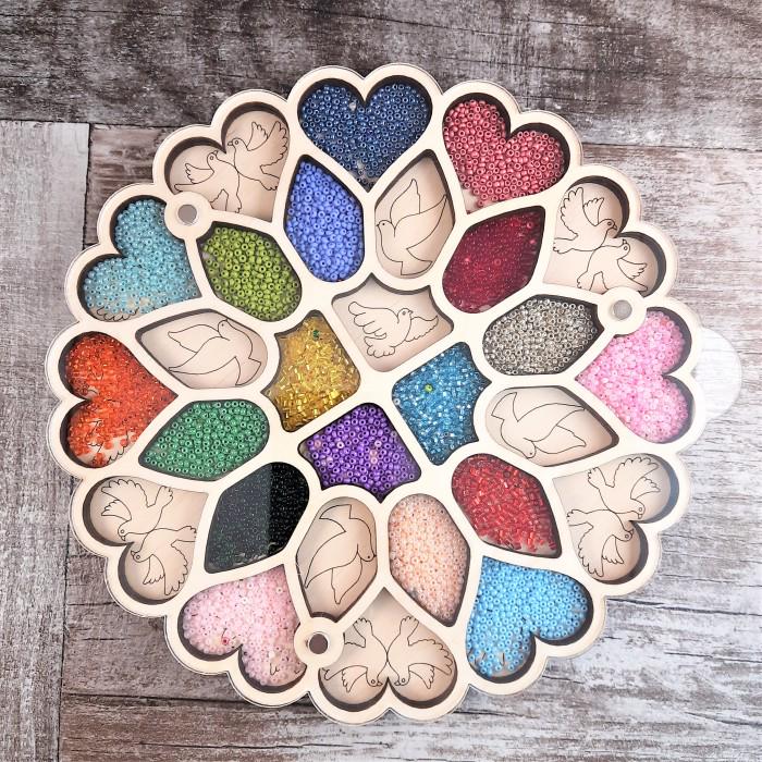 Деревянный органайзер для бисера на 28 ячеек без бисера (060144)