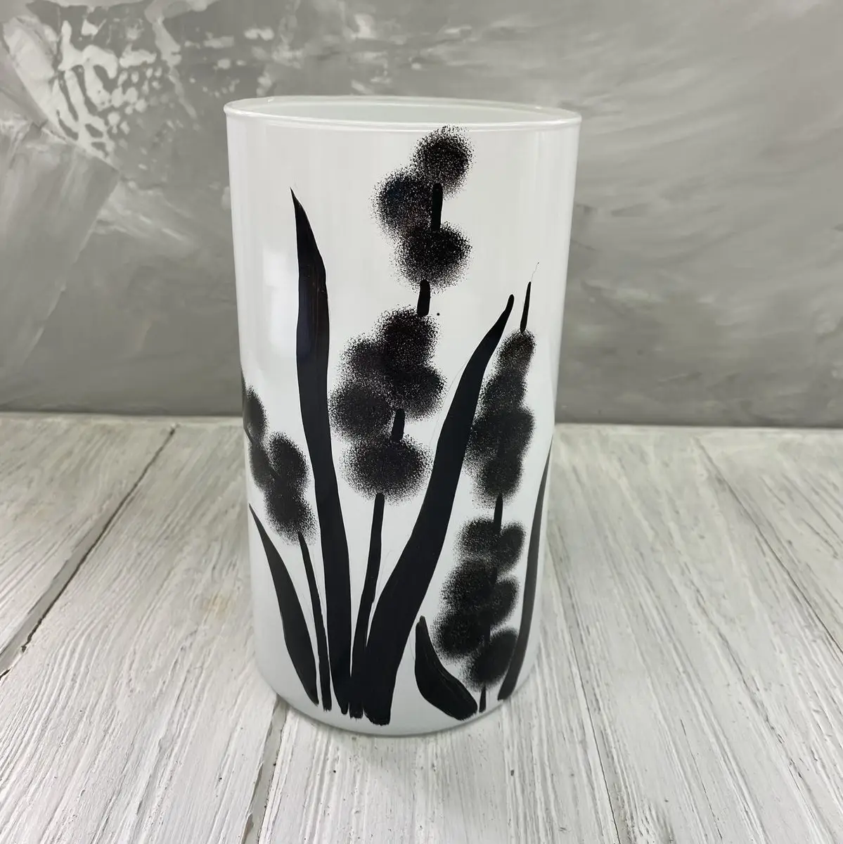 Ваза стеклянная Гутняр Бохо 19,5х11 см Белый (1131)