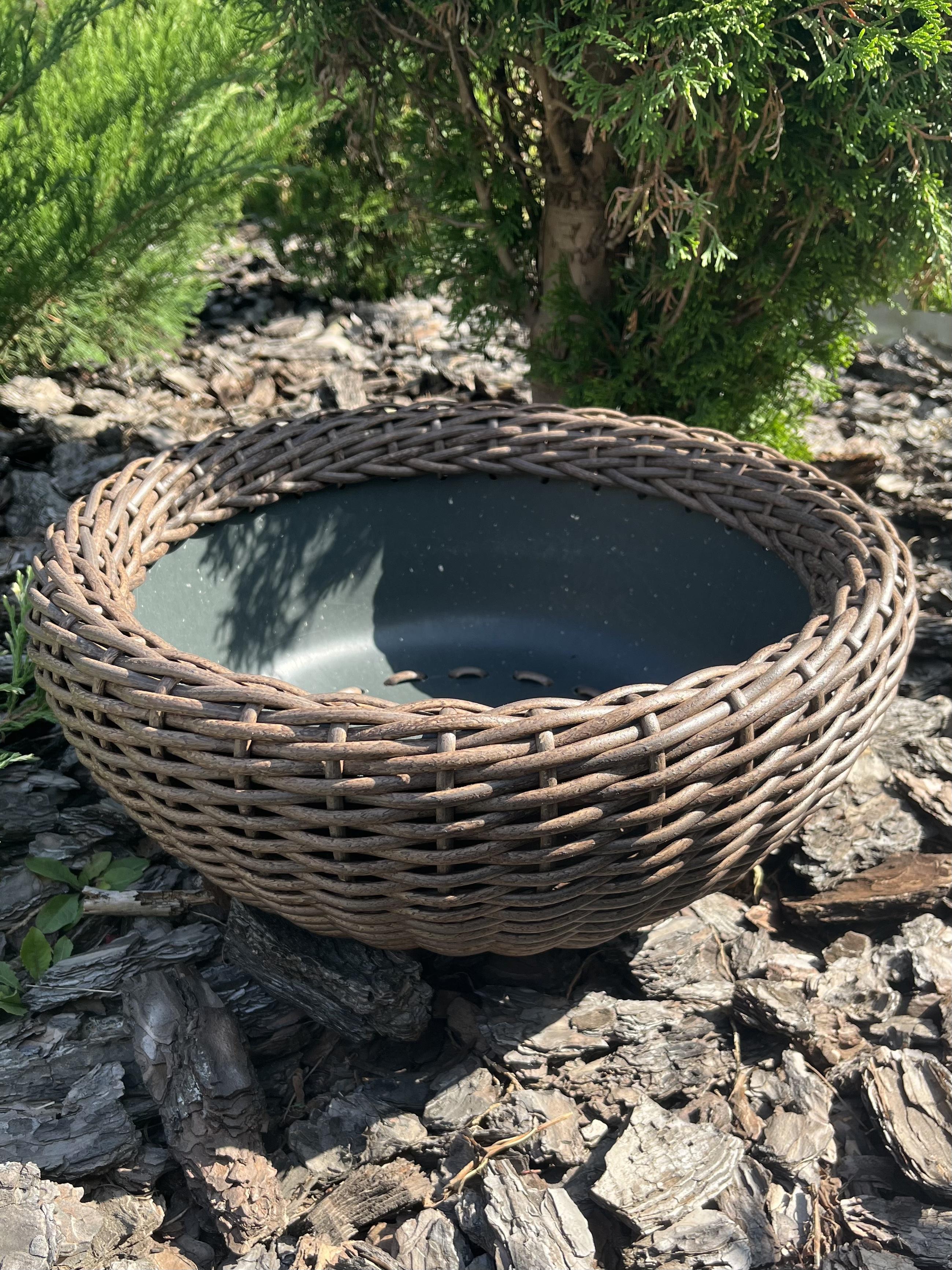 Кашпо-плошка для цветов из искусственного ротанга 12,5 л Фундук (28833619) - фото 1 Кашпо-плошка для цветов из искусственного ротанга 12,5 л Фундук (28833619) - фото 1