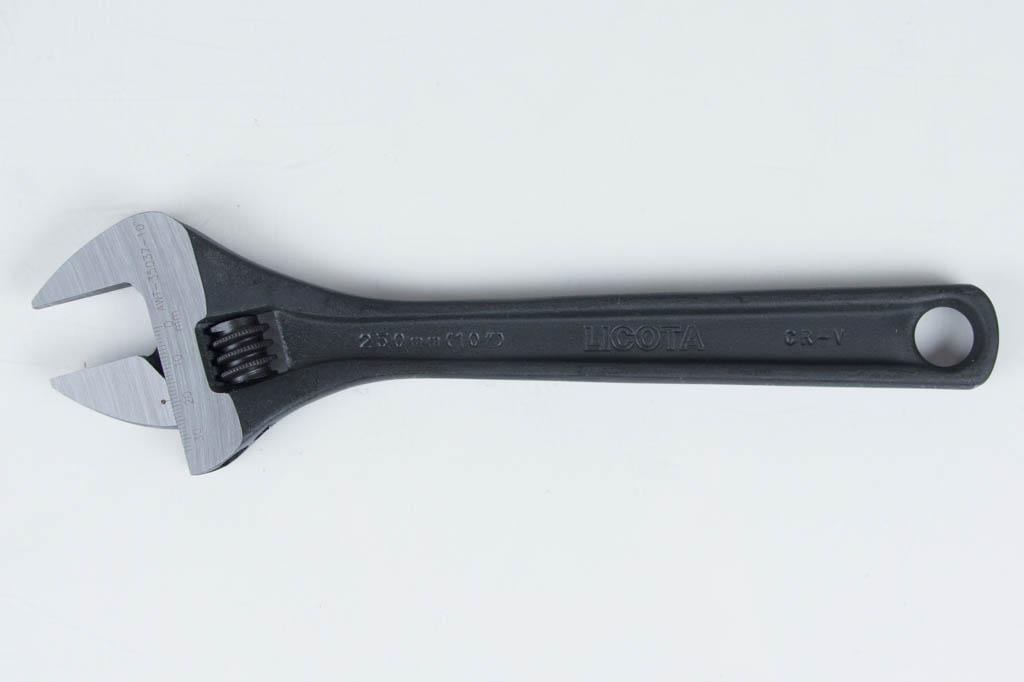 Ключ разводной Licota 250 мм (AWT-35037-10)