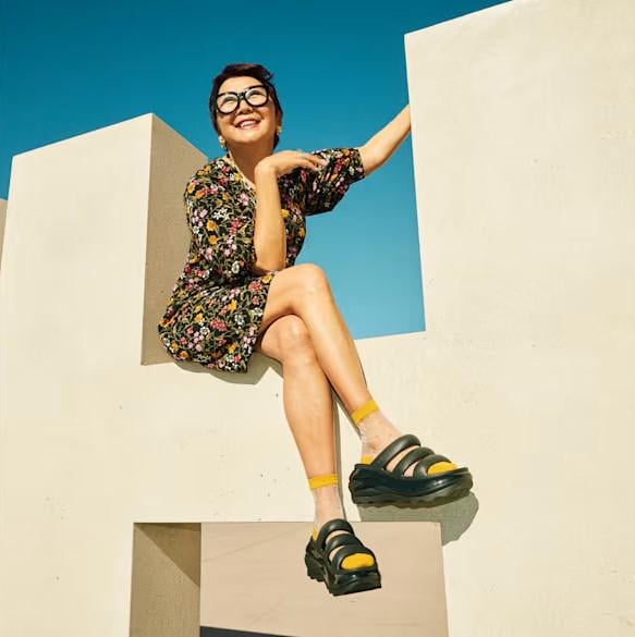 Сандалии Crocs Mega Crush Triple Strap р. 39-40 Black (23514385) - фото 7 Сандалии Crocs Mega Crush Triple Strap р. 39-40 Black (23514385) - фото 7