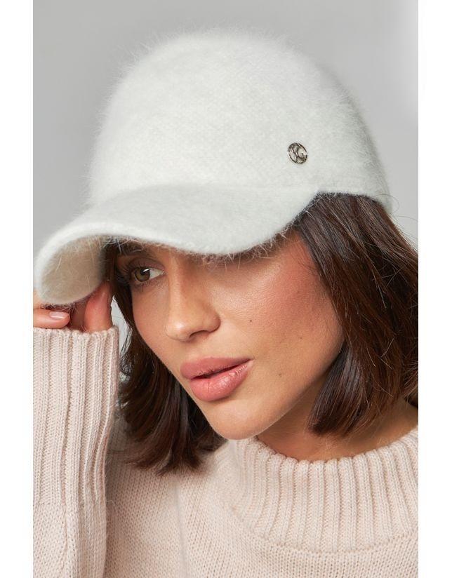 Бейсболка женская теплая Sago Betsy Белый (890W)