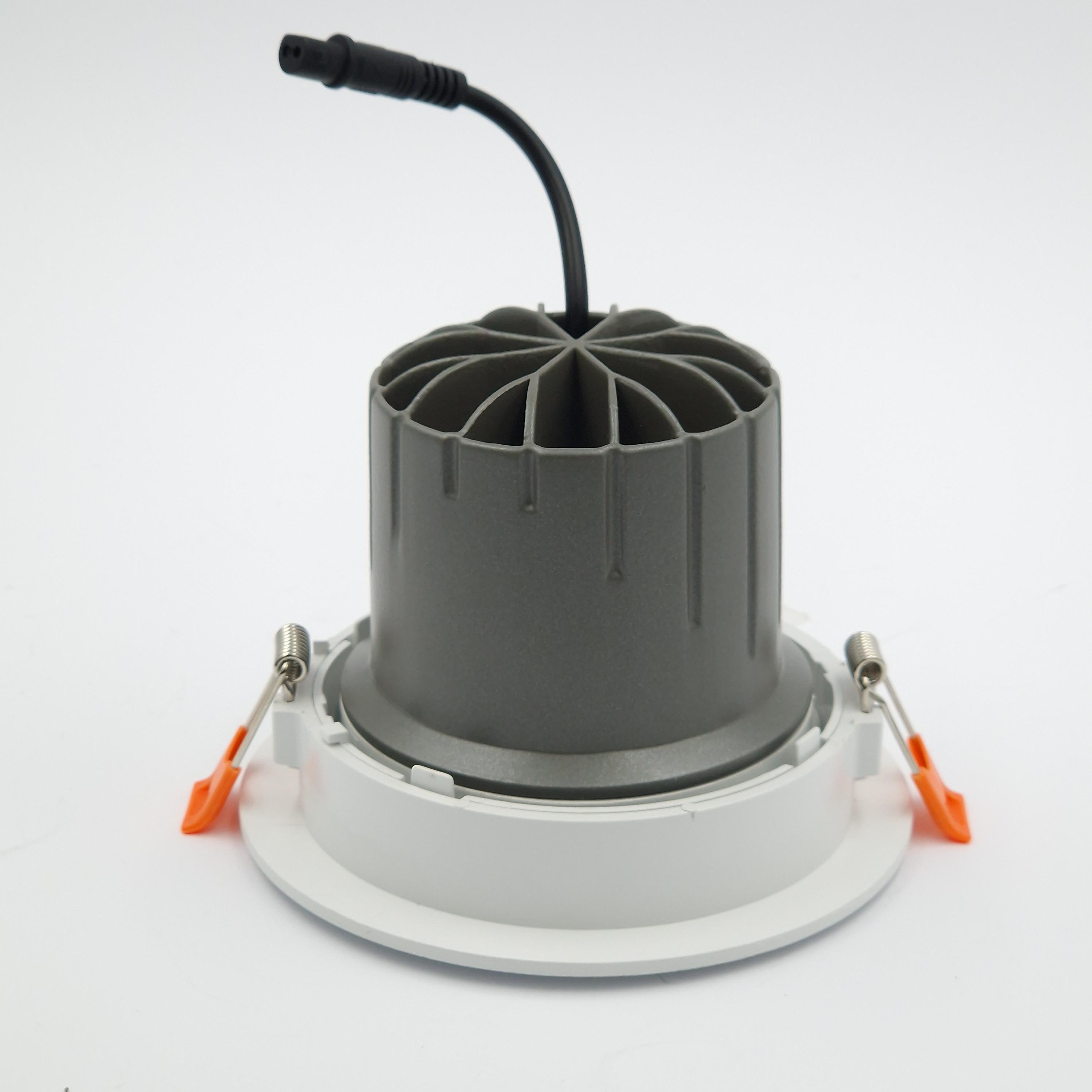 Светильник точечный врезной Light Club 12 Вт 3000 К Белый (WL-320-12-3-W-R) - фото 3 Светильник точечный врезной Light Club 12 Вт 3000 К Белый (WL-320-12-3-W-R) - фото 3