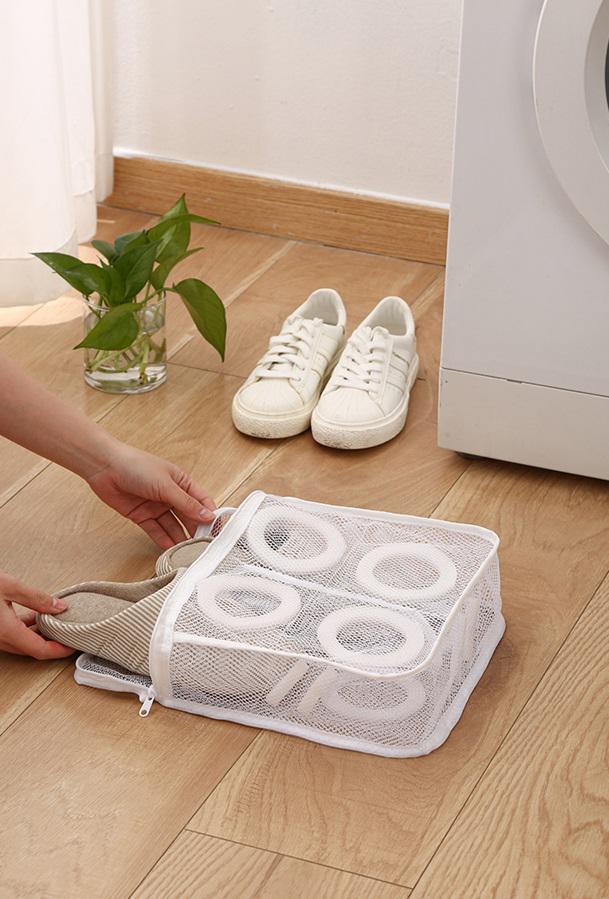 Мішок для прання взуття 18653 8х24,5х28 см Білий (5011888) - фото 2 Мішок для прання взуття 18653 8х24,5х28 см Білий (5011888) - фото 2