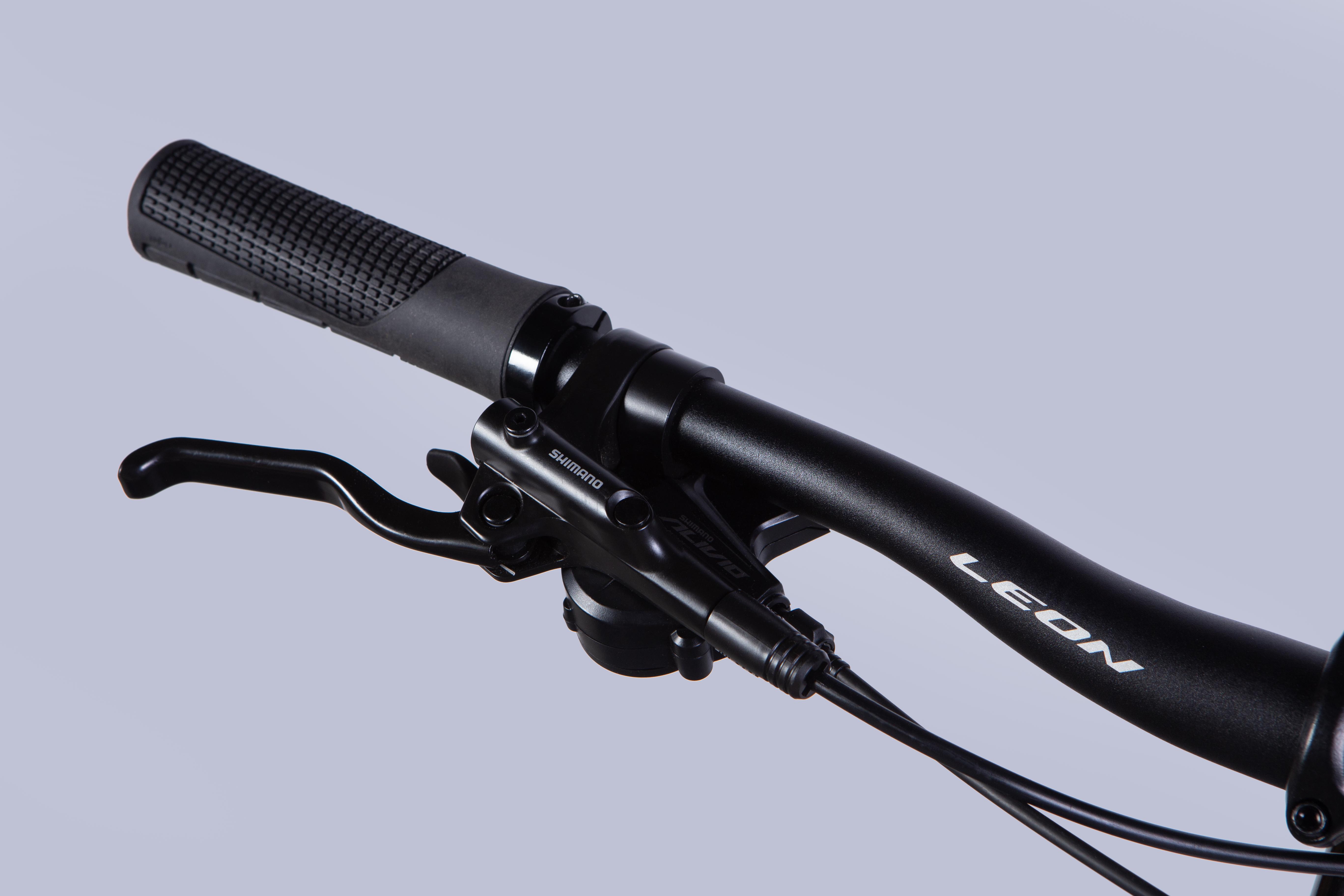 Велосипед Leon 2025 XC LADY 80 HDD AL 27,5" рама 18" Белый с малиновым (OPS-LN-27,5-007) - фото 2 Велосипед Leon 2025 XC LADY 80 HDD AL 27,5" рама 18" Белый с малиновым (OPS-LN-27,5-007) - фото 2