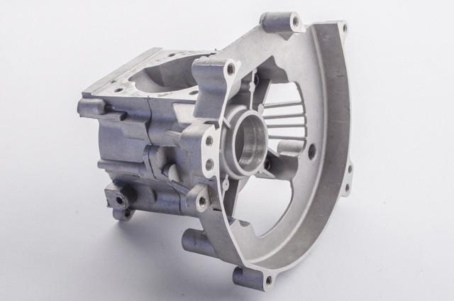 Часть блока двигателя правая и левая для мотокос 40/44 мм (2867)