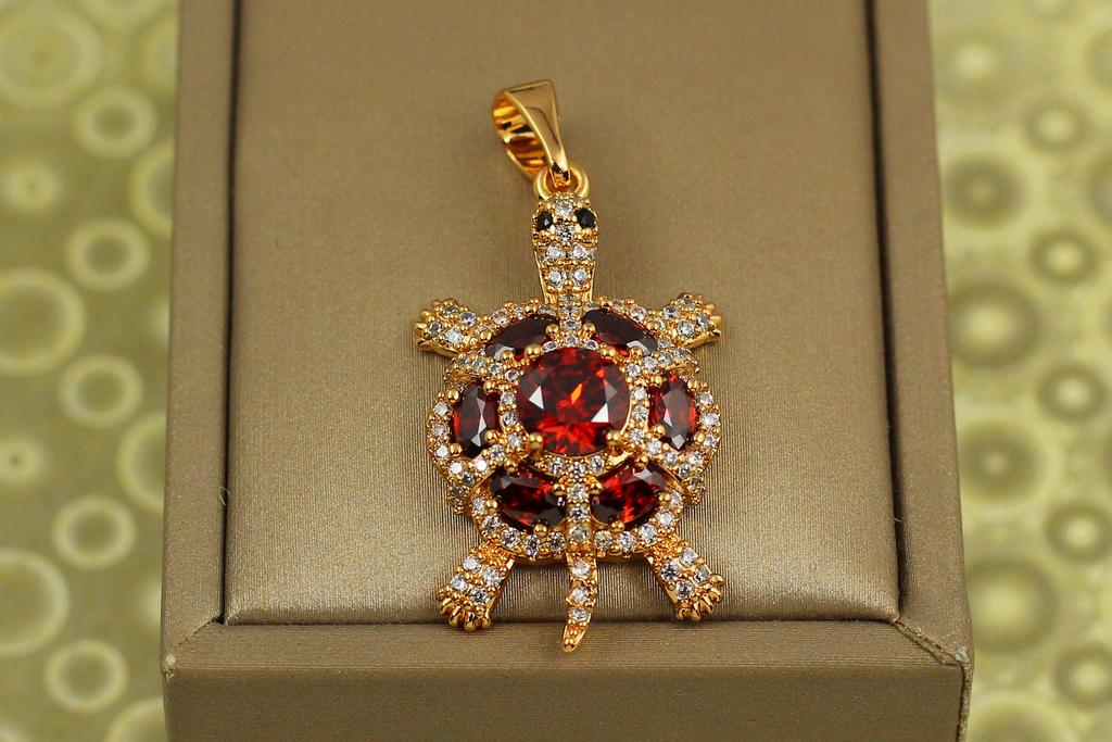 Кулон Xuping Jewelry раковина с красным камнем 3,2 см Золотистый (31559241)