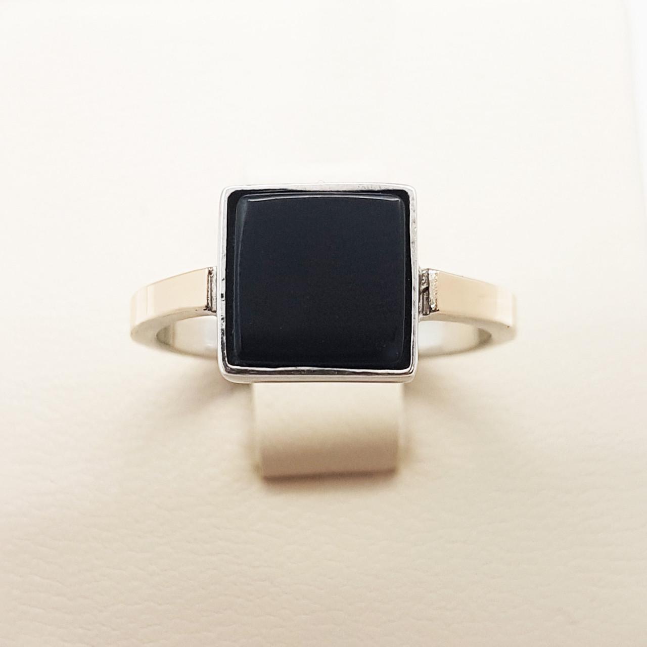 Кольцо серебряное с ониксом р. 17,5 2,89 г (1858482572)