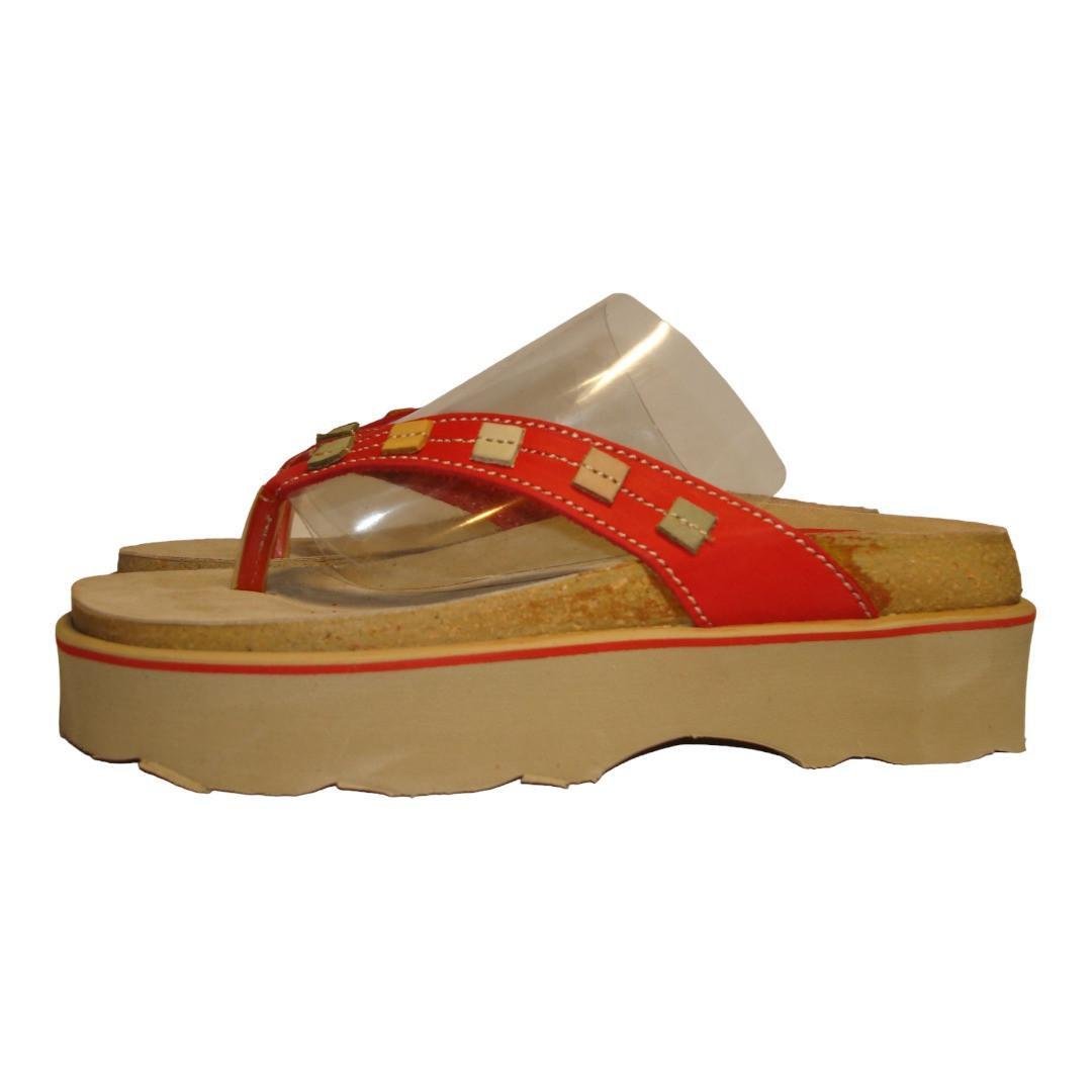 Шлепанцы-вьетнамки женские кожаные на платформе Yokono р. 39 25 см Красный (081) Шлепанцы-вьетнамки женские кожаные на платформе Yokono р. 39 25 см Красный (081)