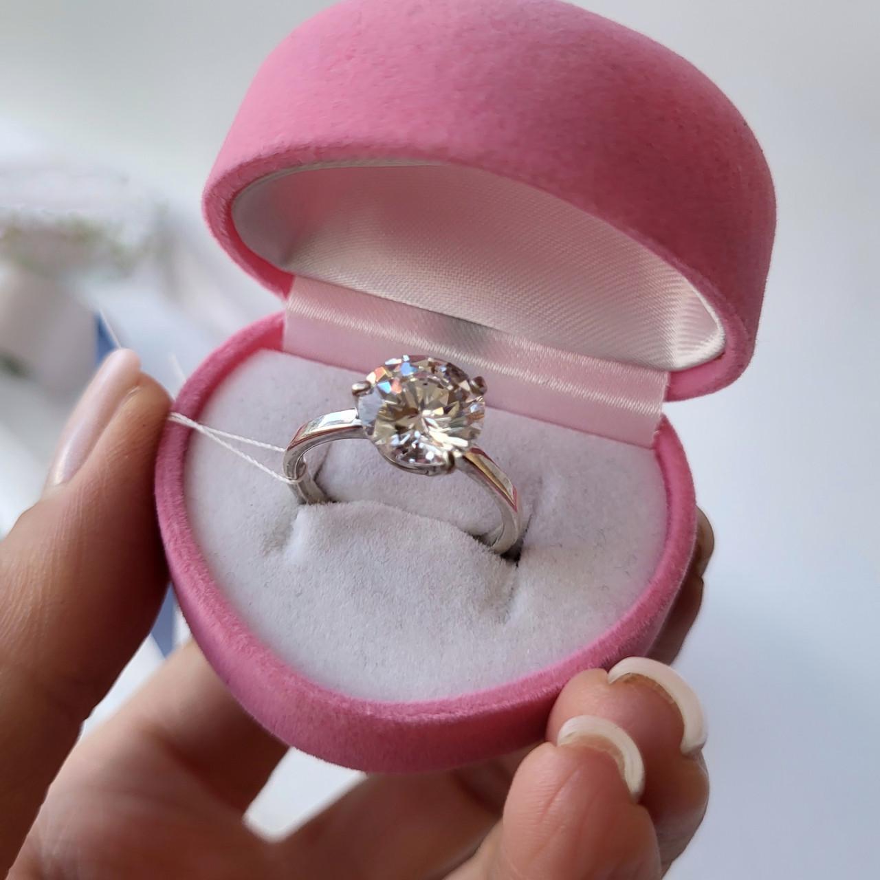 Каблучка з великим білим камнем срібло 925 проби 1455 р. 20,5 (2.00г) - фото 2 Каблучка з великим білим камнем срібло 925 проби 1455 р. 20,5 (2.00г) - фото 2