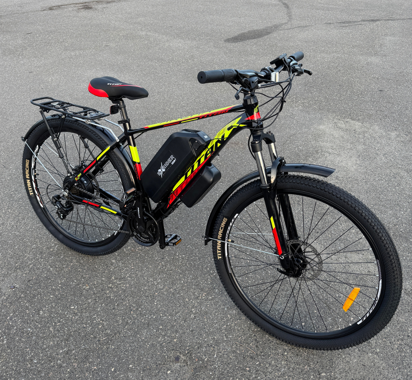 Велосипед с Е-комплектом с багажником Titan Arena 2025 29" 48 В 500 Вт MXSUS 24 Ah до 85 км запас хода дисплей LSD10 Pas-ассистент Black/Red