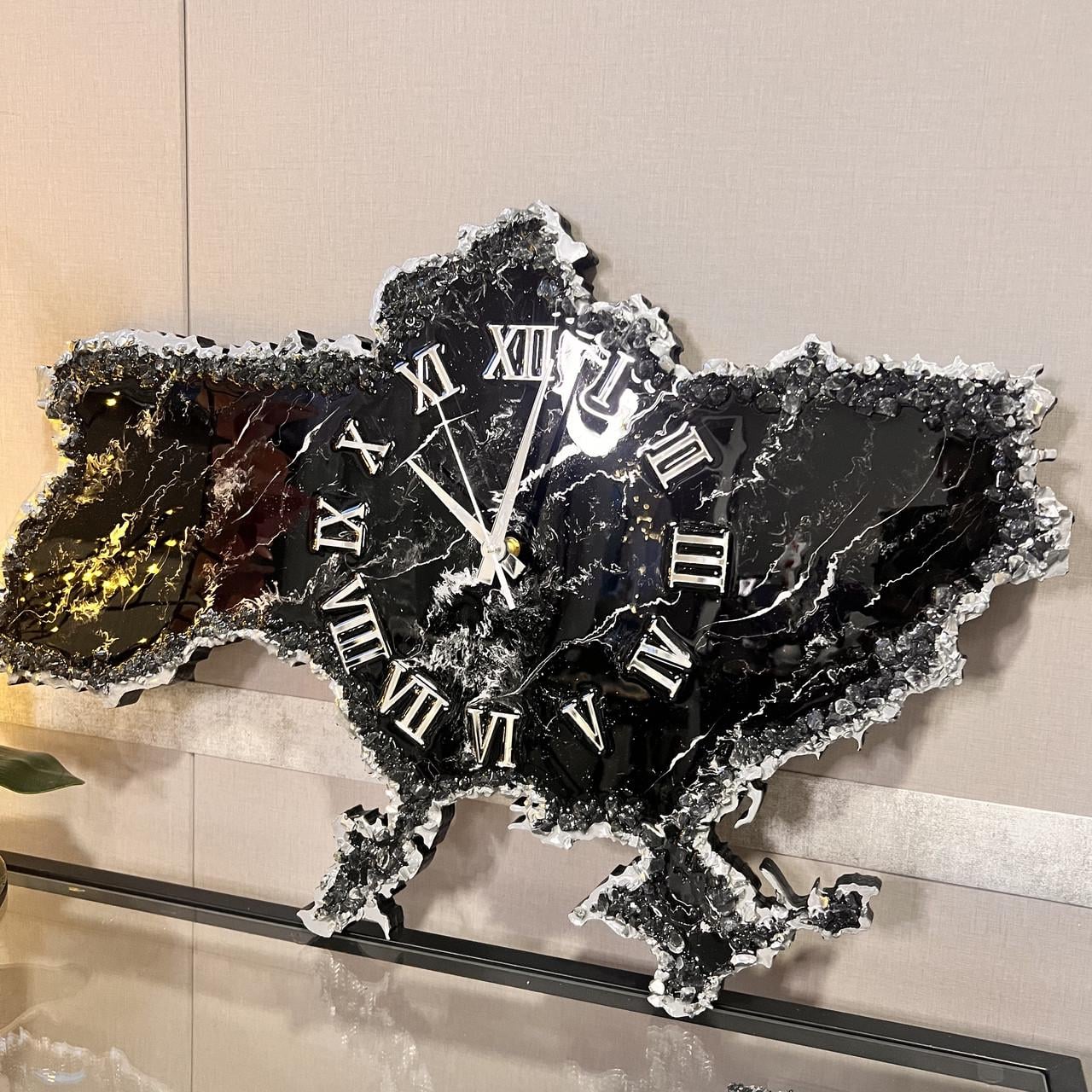 Часы настенные из эпоксидной смолы Карта Украины 130х83 см