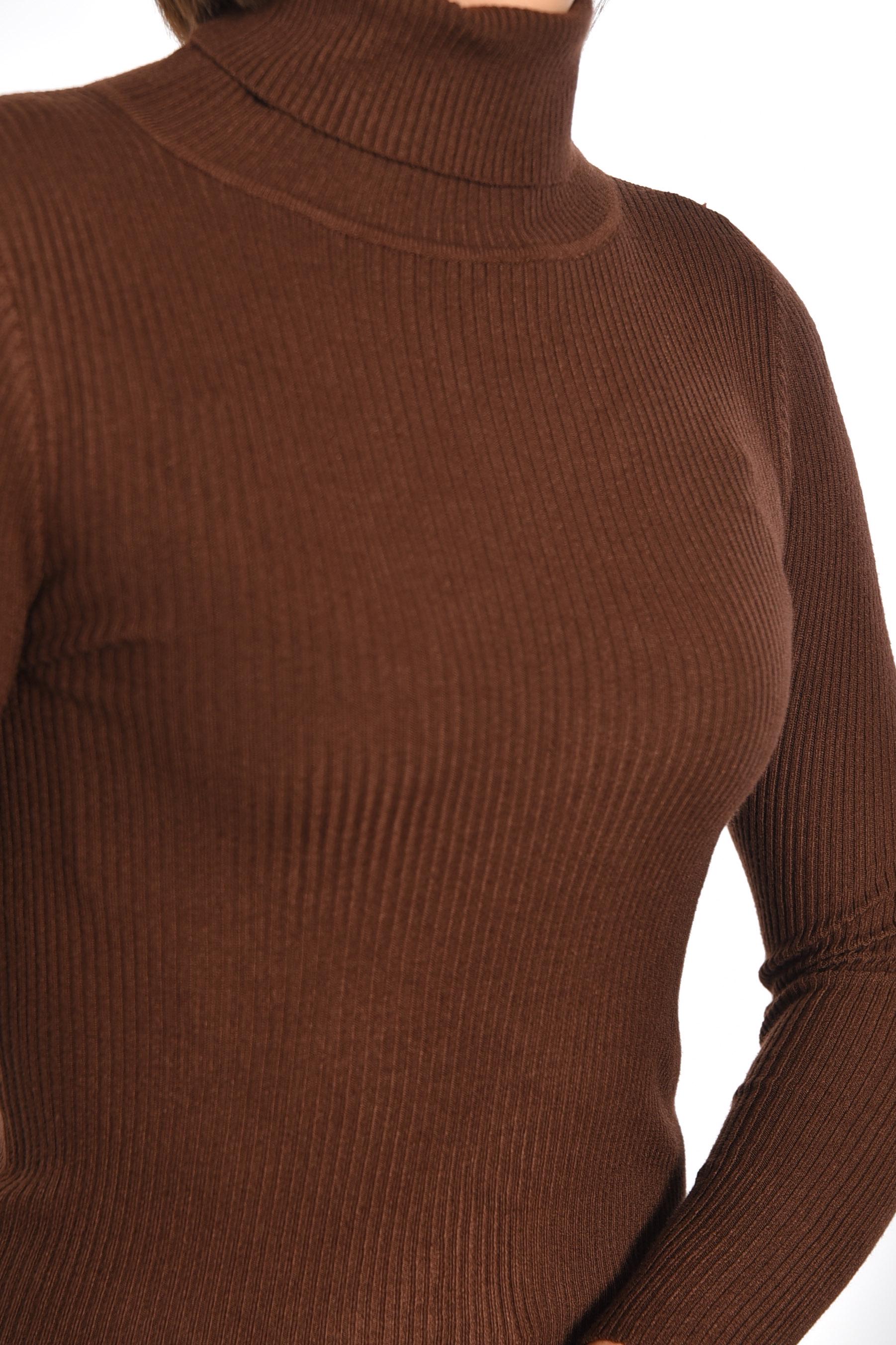 Гольф женский однотонный S-M Коричневый (188255) - фото 4