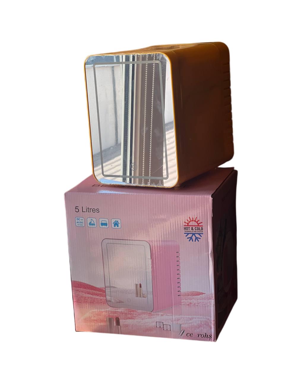 Холодильник автомобильный мини с зеркальной дверцей и функцией подогрева 5 л