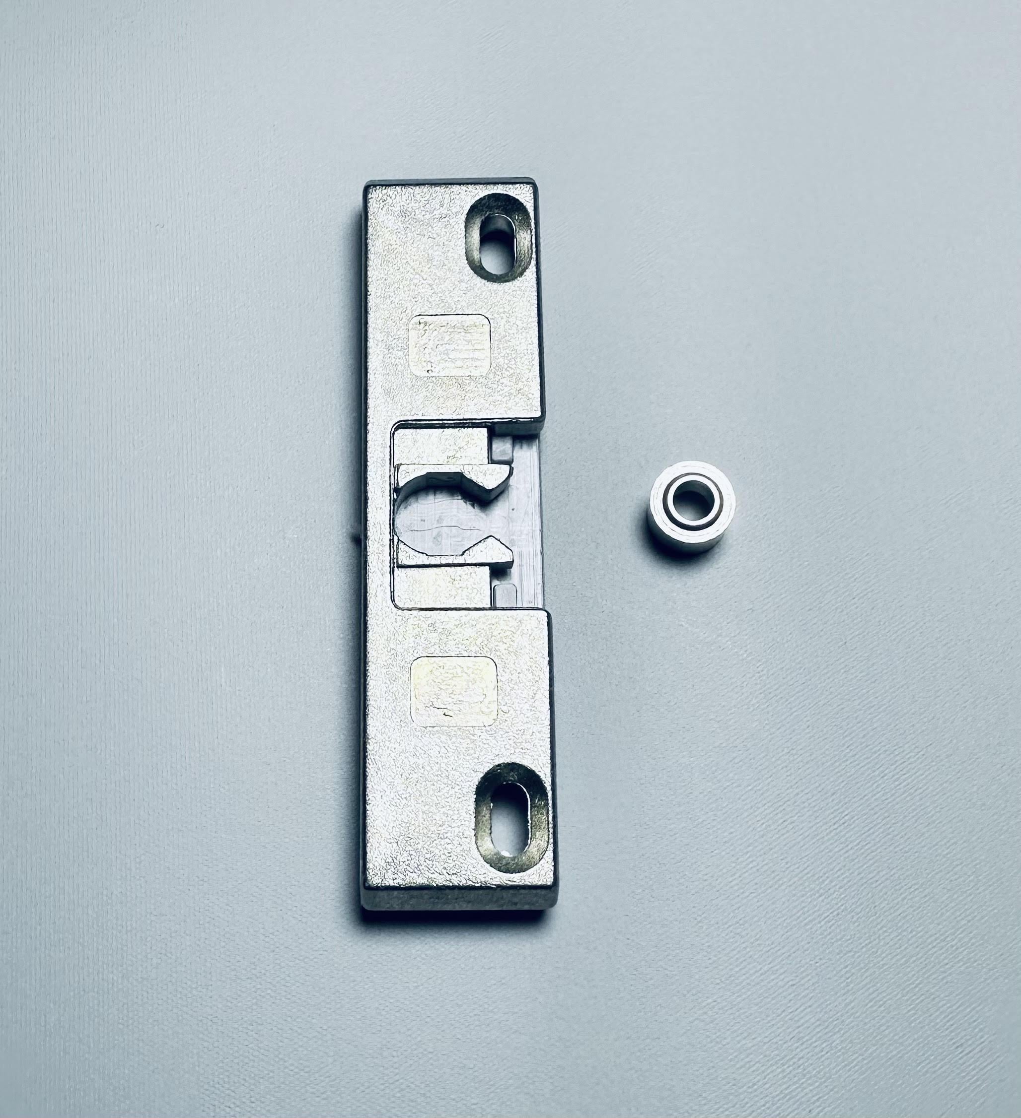 Дверна засувка балконна 13 мм (98)