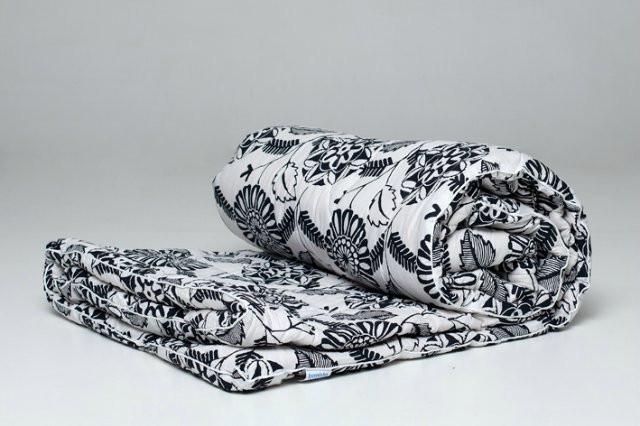 Одеяло с овечьей шерсти полуторное Лери Макс Gold Черно-белый