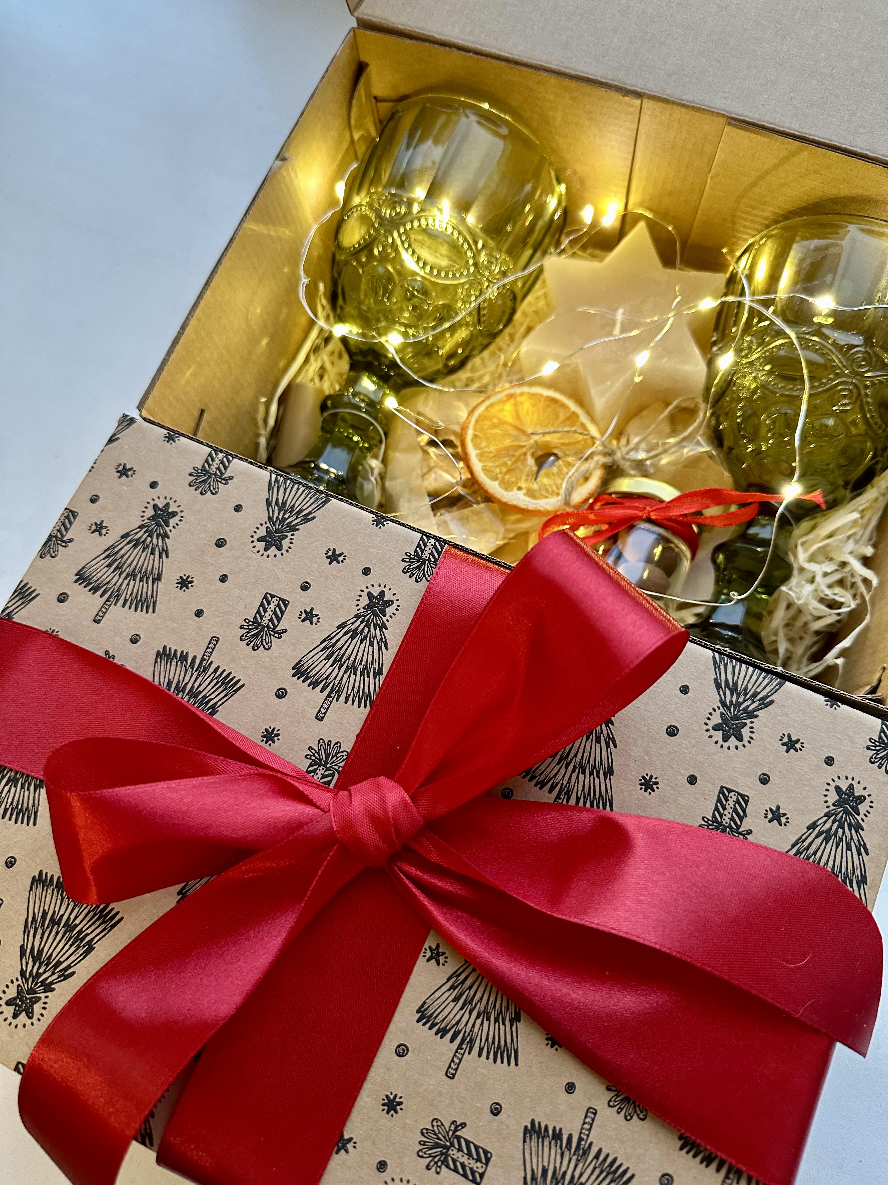 Набір новорічний для романтичного глінтвейну зі смаколиками (13532508) - фото 3 Набір новорічний для романтичного глінтвейну зі смаколиками (13532508) - фото 3