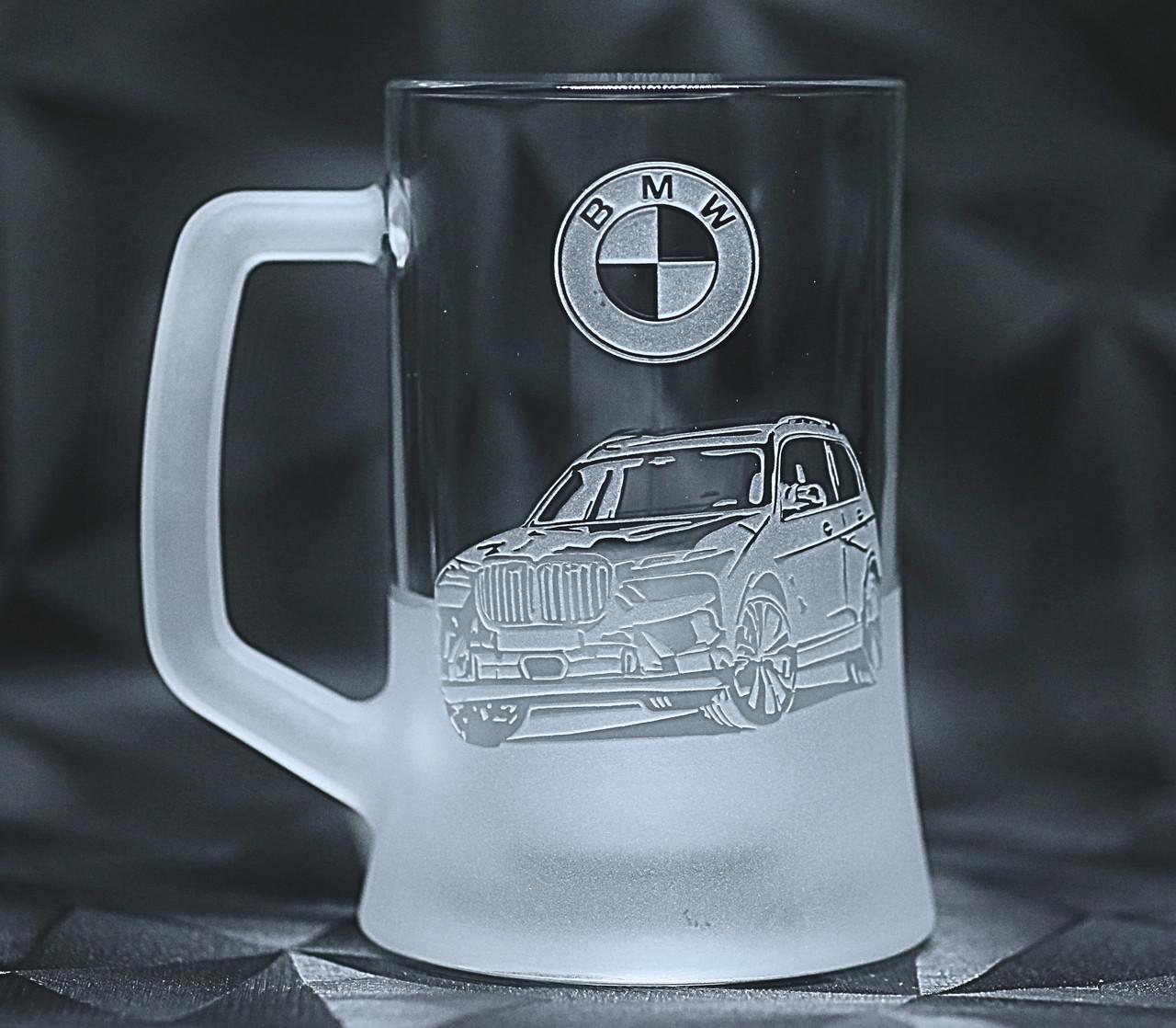 Подарунковий келих для пива на подарунок з гравіюванням авто БМВ Х7 670 мл (2361614659)