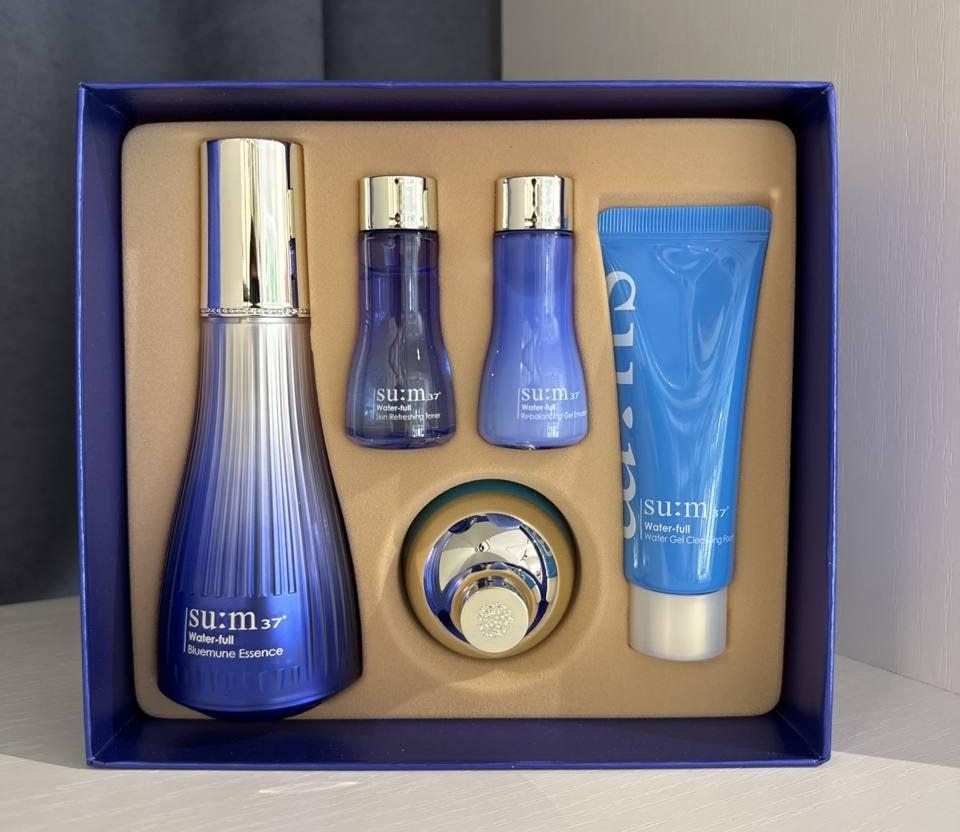 Набор с эссенцией Su:m37 SUM37 Water-Full Bluemune Essence special set Люкс (12743874)