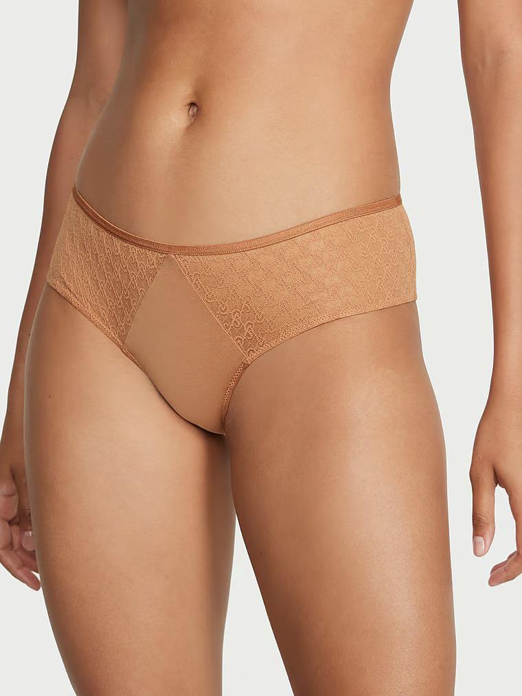 Трусики Victoria's Secret Icon Lace Cheeky Panty Toffee S Бежевый (26693569) Трусики Victoria's Secret Icon Lace Cheeky Panty Toffee S Бежевый (26693569)