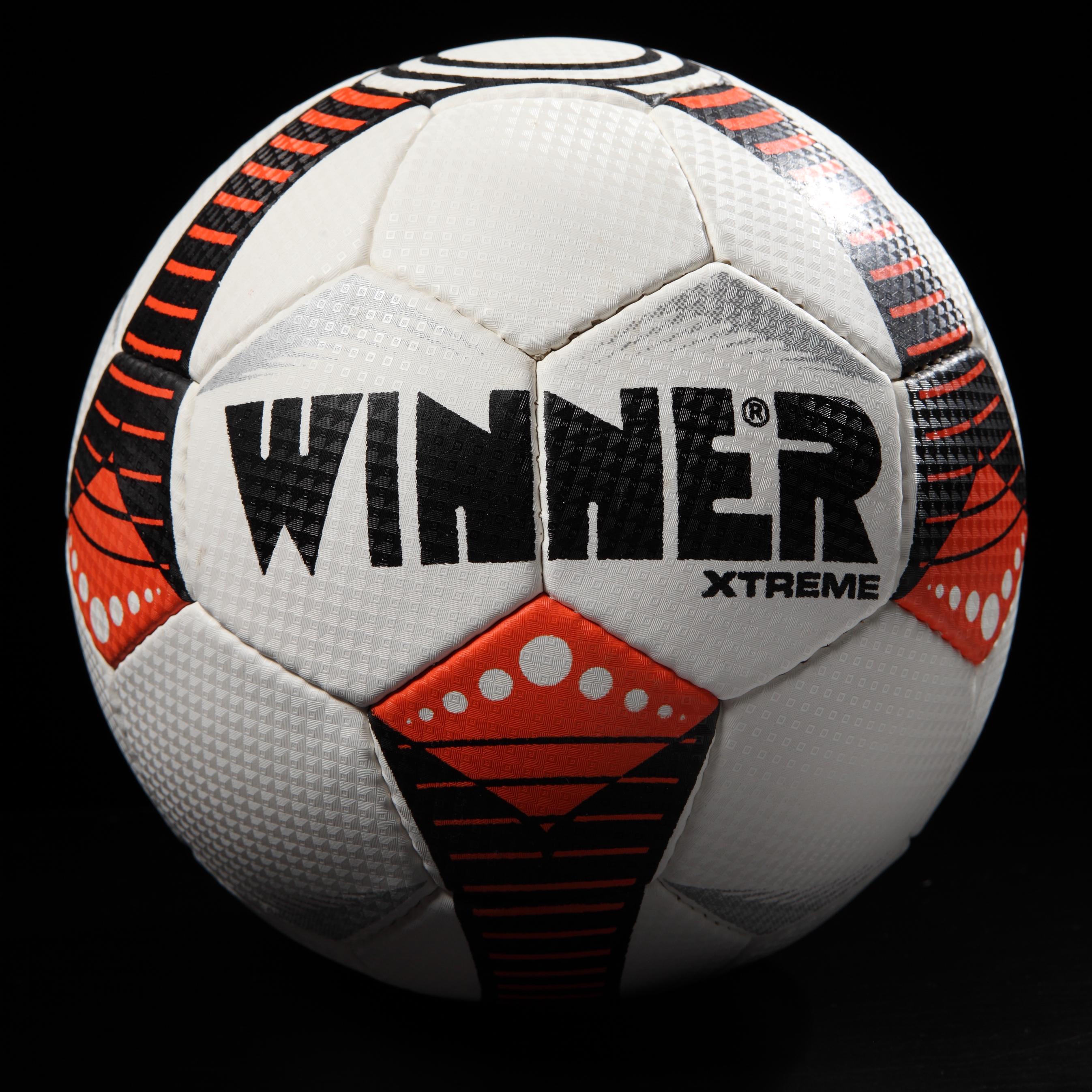Мяч футбольный Winner EXTREME
