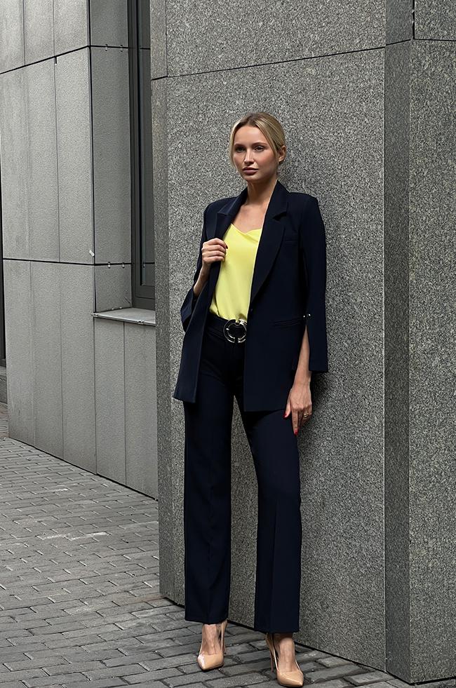 Костюм Lipar 0417 двойка с разрезами на рукавах и запанками р. 46 Синий (16896848)