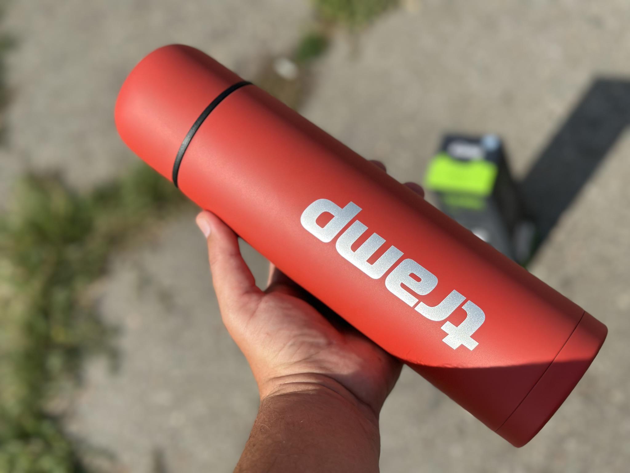 Термос для чаю та напоїв Tramp Basic з нержавіючої сталі тримає 12 ч. 1 л (UTRC-113-red) - фото 5