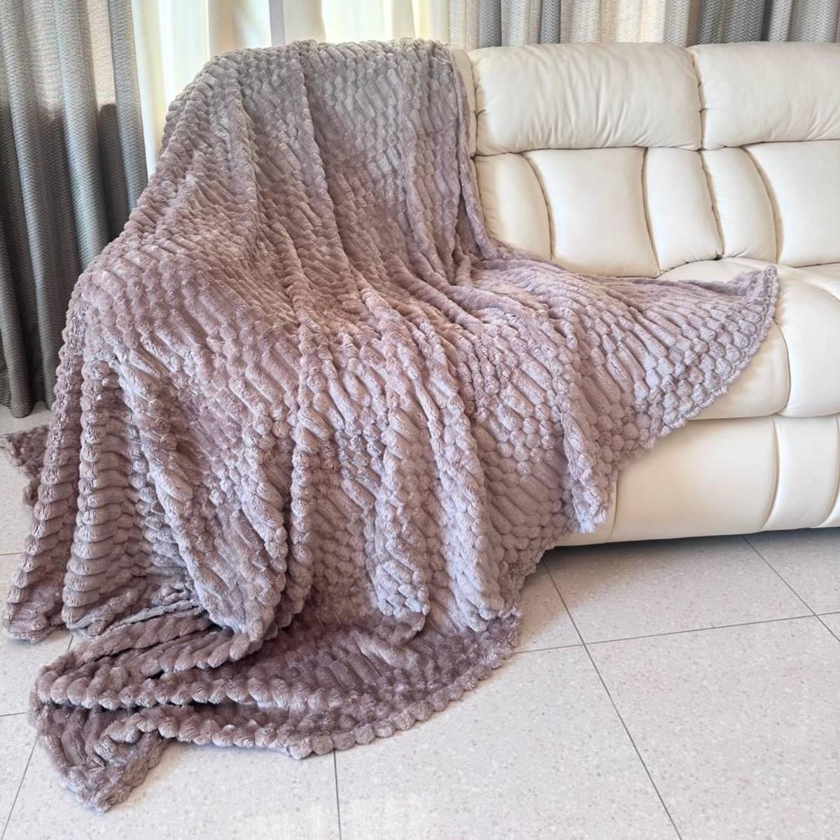 Плед Koloco Шарпей 3D євро 200х230 см Світло-коричневий (41108) - фото 3 Плед Koloco Шарпей 3D євро 200х230 см Світло-коричневий (41108) - фото 3