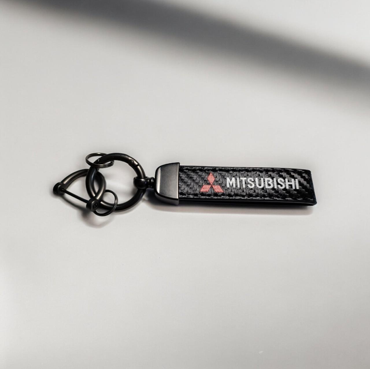 Брелок автомобильный MITSUBISHI кожаный с карабином экокожа/металл (2235937087)